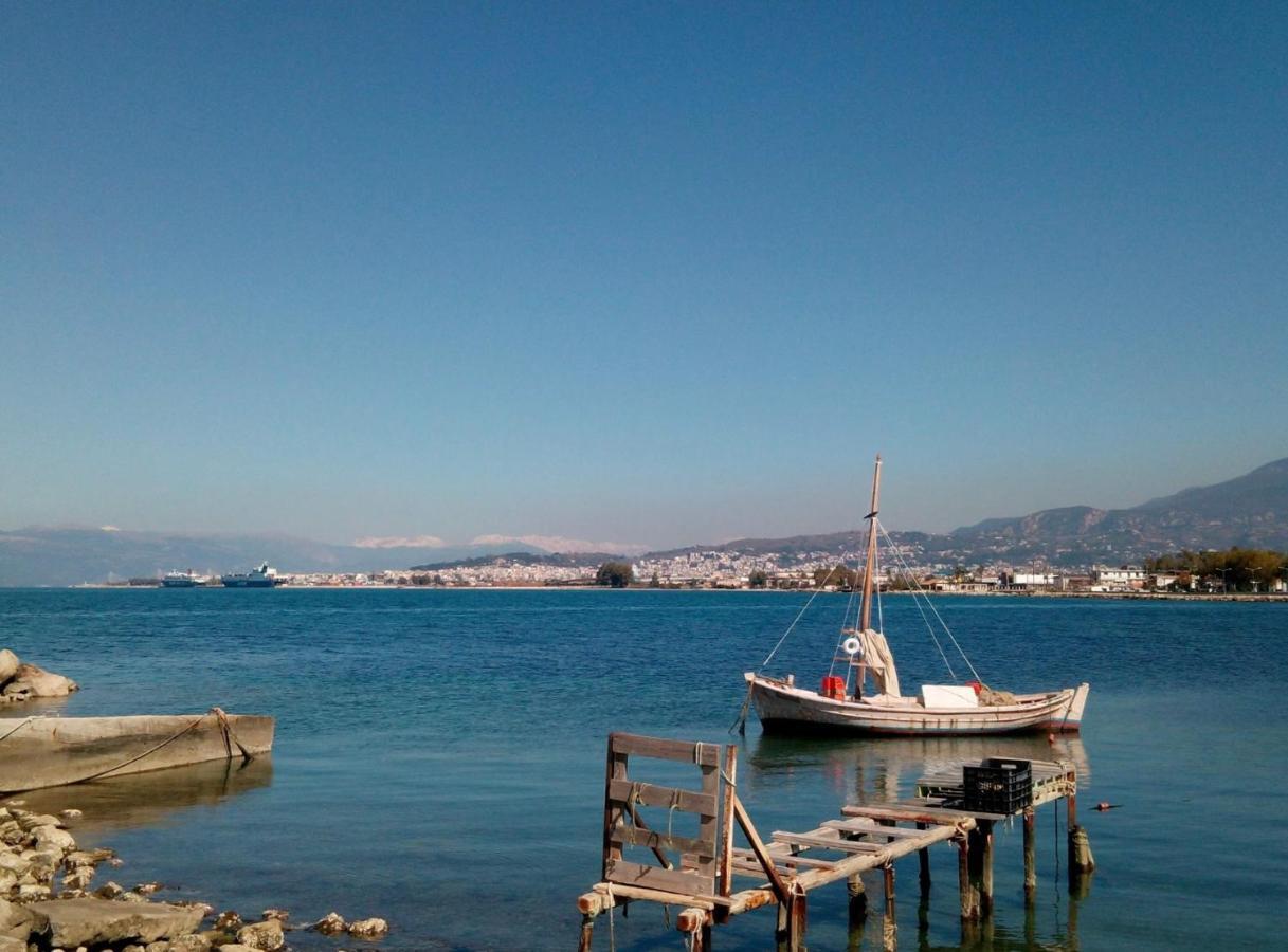 Appartamento Patras Palm Tree Esterno foto