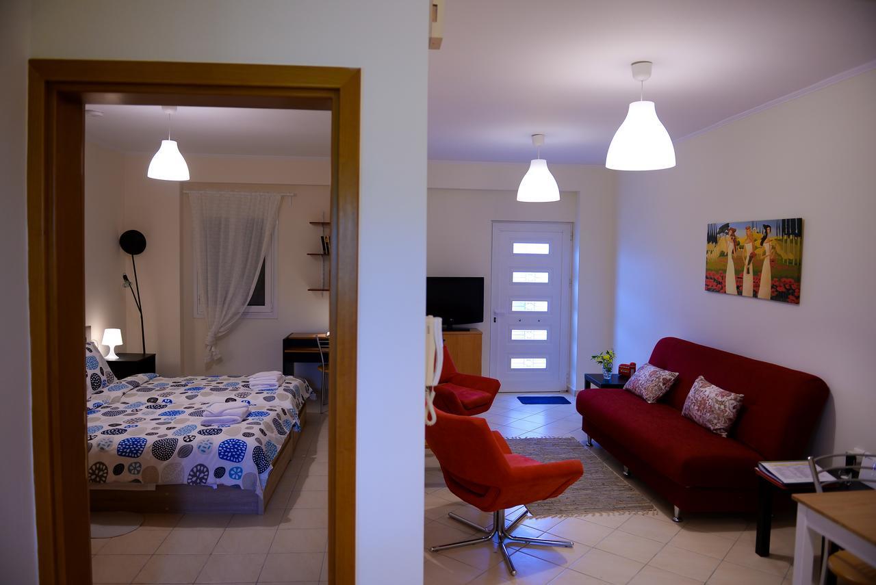 Appartamento Patras Palm Tree Esterno foto